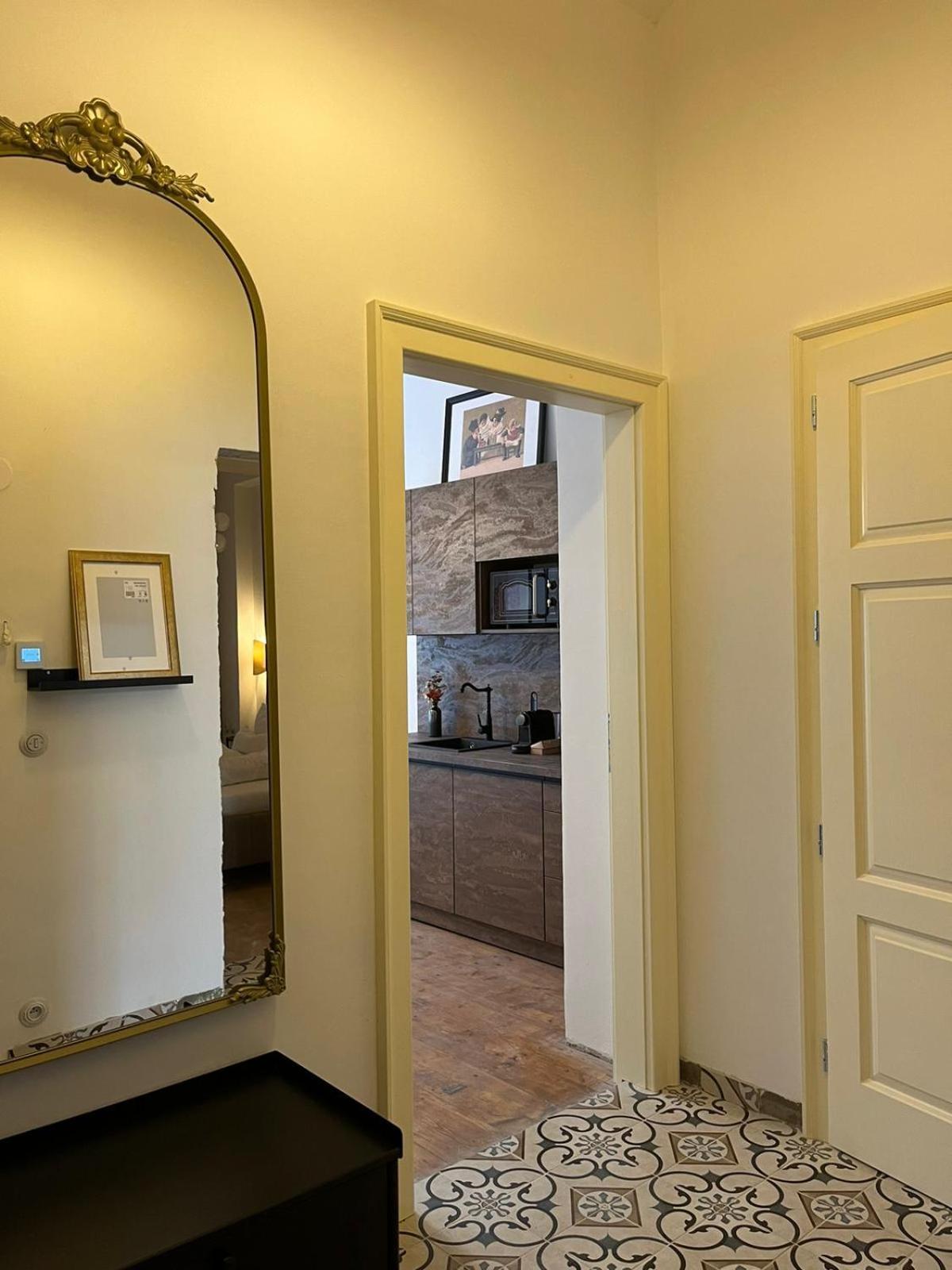 Apartma Aida 1908 Κάρλοβι Βάρι Εξωτερικό φωτογραφία