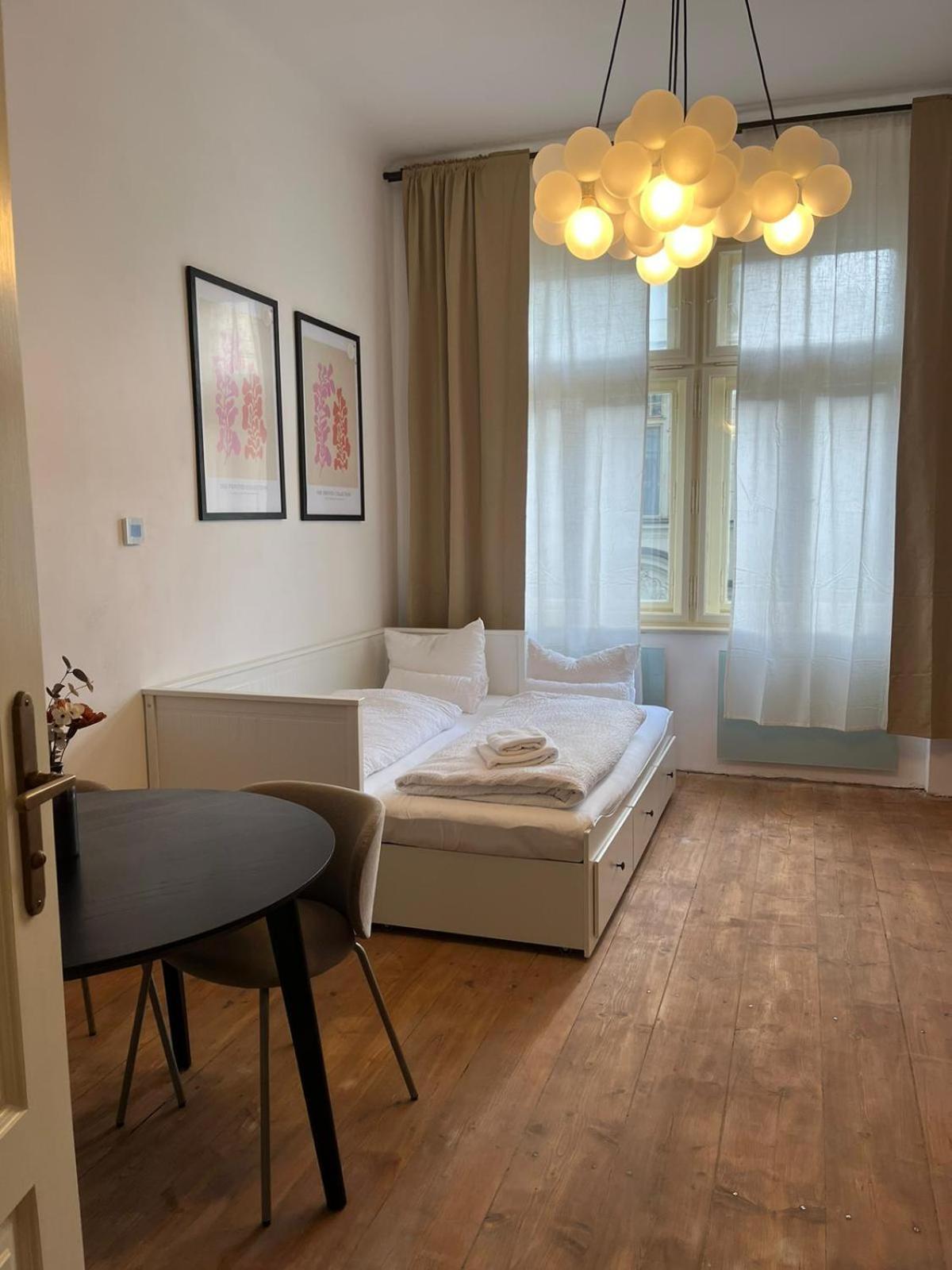 Apartma Aida 1908 Κάρλοβι Βάρι Εξωτερικό φωτογραφία
